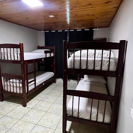 Hostel Peter Pan Puerto Iguazu Bagian luar foto